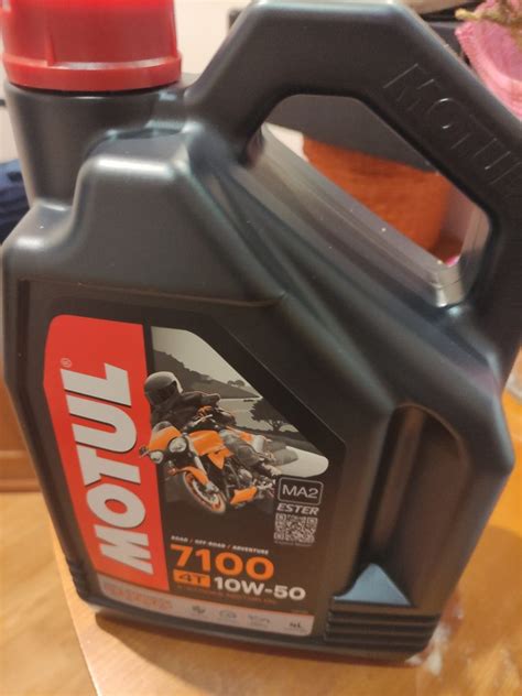 Motul 7100 10W50 4T 4 Litros Tracalo