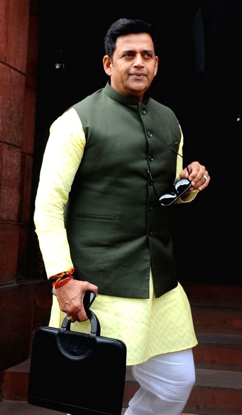 Bjp Mp Ravi Kishan At Parliament