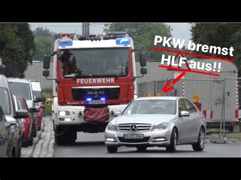 Pkw Bremst Hlf Aus Hlf Auf Einsatzfahrt Bf Potsdam