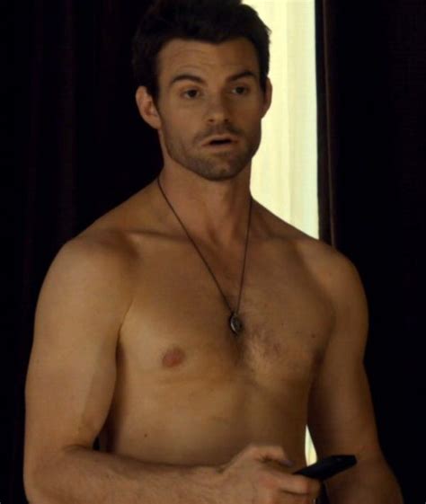 Elijah Mikaelson Recherche Google Daniel Gillies Vampire Diaries