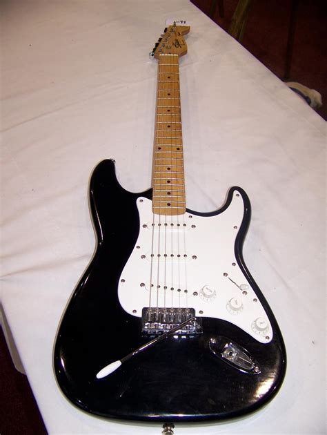 Fender Squier Stratocaster Guitar