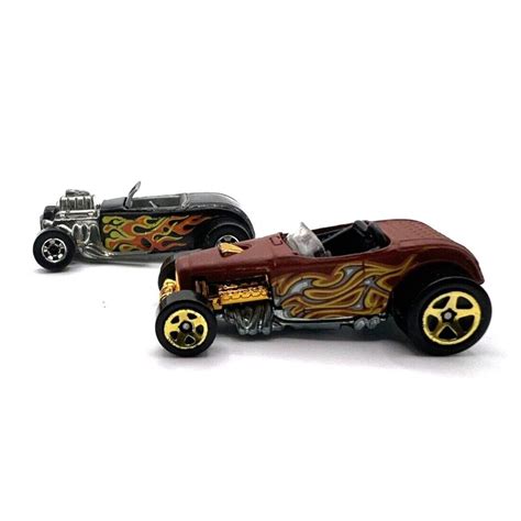 Set Of 2 Hot Wheels Ford Roadsters 1977 Vintage Street Rodder 2007 All Stars Etsy