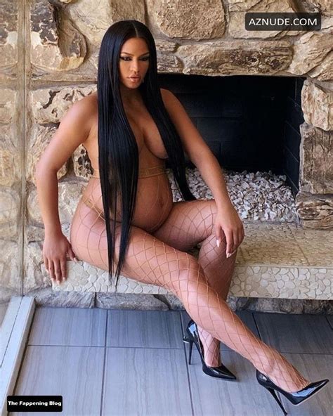 Cassie Ventura Nude And Sexy Photos Collection Aznude