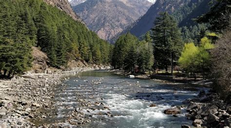 Top Hotels Closest to Chalal Trek Trail, Kullu | Hotels.com