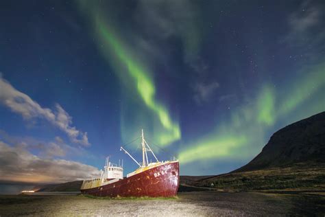 When can you see the beautiful Northern Lights in Iceland - Buubble