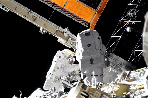 Nasa Space Walk Live