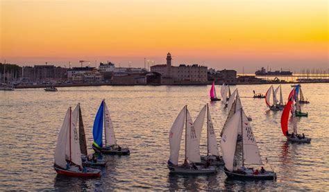 La Barcolana Una Festa Sul Mare Trieste E La Barcolana Motivi Per