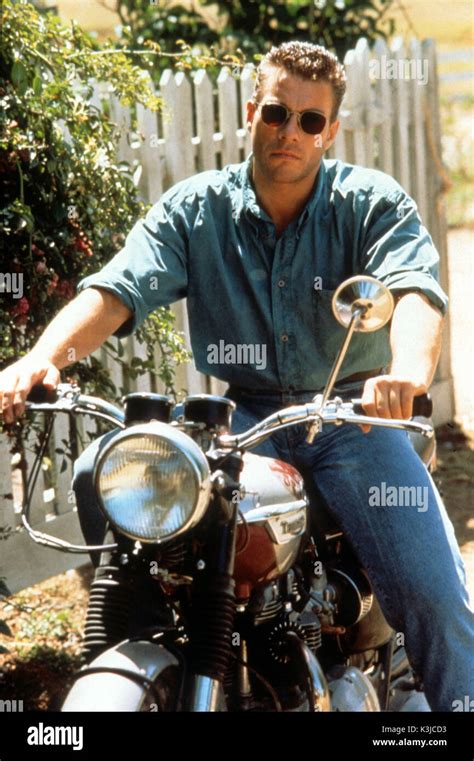 NOWHERE TO RUN JEAN-CLAUDE VAN DAMME NOWHERE TO RUN Stock Photo - Alamy