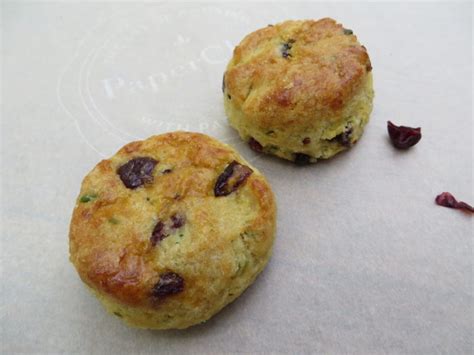 Savory Mini Scones with Craisins, Cheddar, and Chives | recipe favorites made deliciously gluten ...