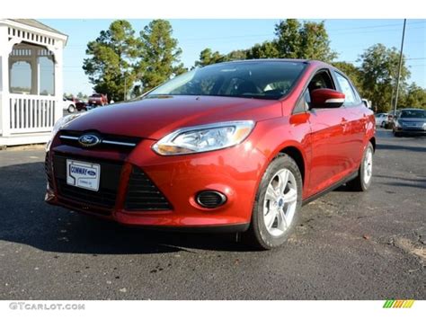 Ruby Red Ford Focus Se Sedan Photo Gtcarlot