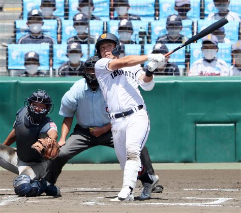 【甲子園】近江・山田陽翔、盟友・浅野翔吾斬りで3季連続4強導く「三振で勢い封じ込められる」 高校野球夏の甲子園写真ニュース 日刊スポーツ