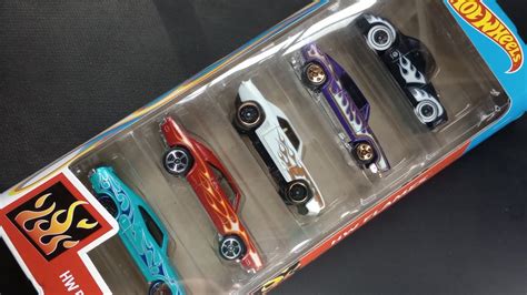 HW Flames 2021 Hot Wheels 5 Pack Unboxing And Review 69 Camaro 41