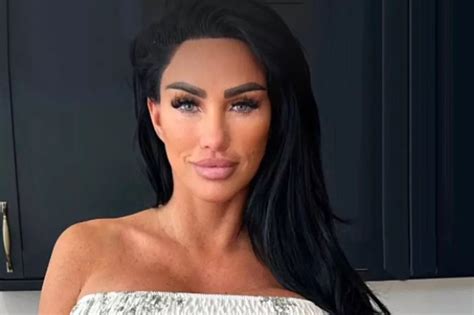 Katie Price Shows Off Th Boob Job As She Uses England S Euro Semi Final To Flog Merch The Mirror