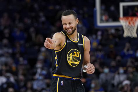 Stephen Curry Closes In On Nba Point Record Ap News