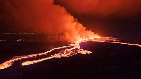 Iceland Volcano Spews Smoke Lava In 4th Eruption Since December Cbc News