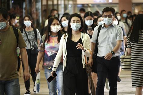 香港民研︰近7成人不滿港府應付疫情表現 逾4成人望復常生活 星島日報