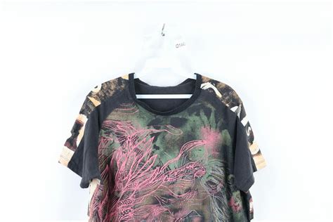 Vintage Vintage 90s Streetwear Abstract Art All Over Print T-Shirt ...