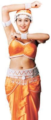 Indian Hot Actress Devayani Rare Navel Shows