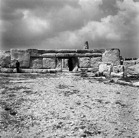 Photo Mug Of The Neolithic Temple Of Hagar Qim In Malta Malta