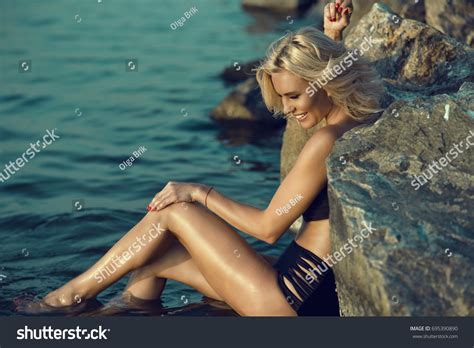 Portrait Gorgeous Tanned Sexy Smiling Blonde Stock Photo 695390890 Shutterstock