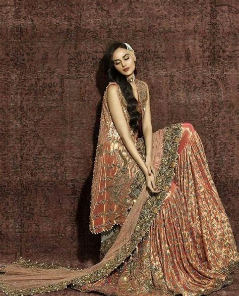 Pin By Rubab On Wedding Clothes Pakistani Bridal Dresses New Bridal