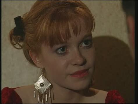 Robin Weaver English Actress Bio With Photos Videos