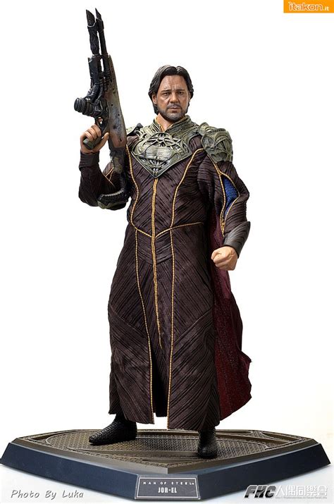 Hot Toys Jor El Da Man Of Steel Galleria Di Foto Dei Blogger Itakon It