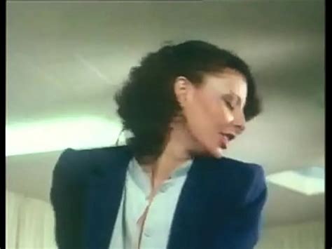 Una Secretaria Tiene La Boca Llena De Polla Y Follada Por El Culo Con Audio XVIDEOS