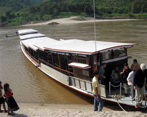 Mekong Green Cruise | Green Hotels Pak Beng | Ecotourism Mekong River ...