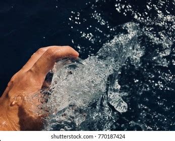 Nude Men Water Splash Liquid Nude Foto De Stock 181970048 Shutterstock