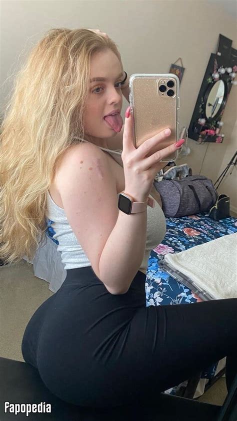 Therealtayy Nude OnlyFans Leaks Photo Fapopedia