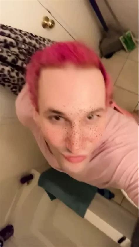 Jj Teases With Her Thicc Butt Shemale Ladyboy Ladyboy Porn Feat Jj