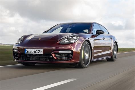 Porsche Panamera 4 E-Hybrid (2021) | Reviews | Complete Car