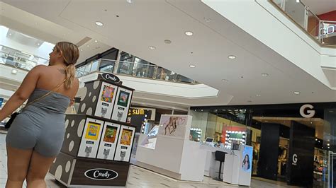 Milf At The Mall VTL OC Spandex Leggings Yoga Pants Forum