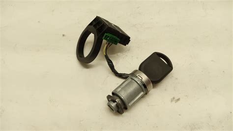 L T Aa Ford Ignition Cylinder Anti Theft Pats Immobilizer