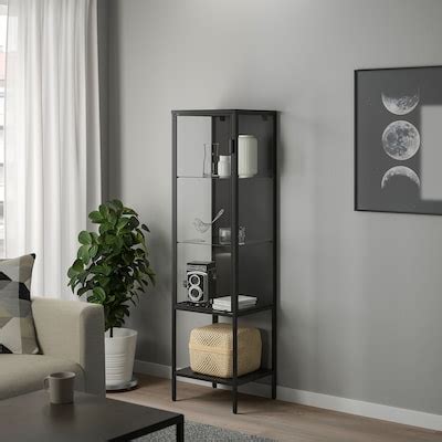 Vitríny - IKEA