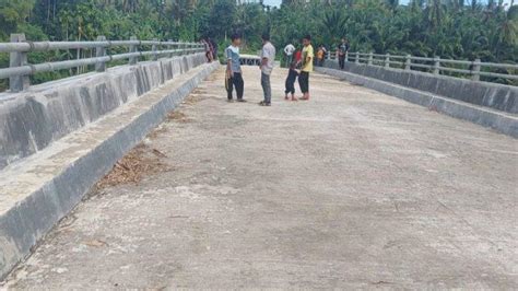 Pembangunan Jembatan Rangka Baja Awe Geutah Teupin Reudeup Bireuen