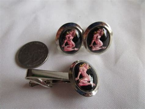 Vintage Intaglio Reverse Glass Naked Lady Marilyn Monroe Cufflinks Tie