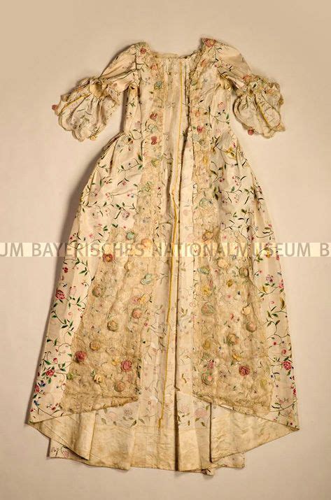 Robe à La Française France 1770 1780 Inventory Number 96 134 1 Look