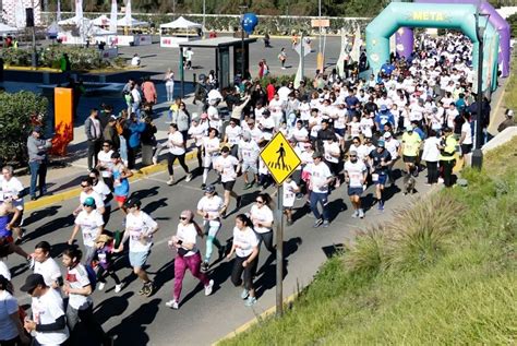 M S De Mil Cuatrocientas Personas Animaron La Corrida Familiar Rumbo A