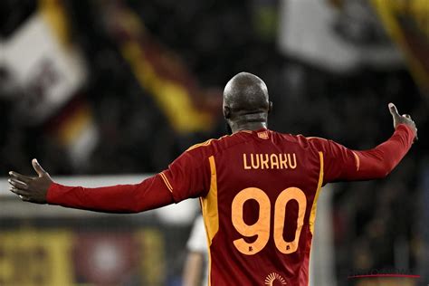 Romelu Lukaku Beslissend Bij AS Roma Met Invalbeurt Terwijl