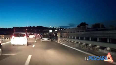 Incidente Stradale Lungo La Circonvallazione Tamponamento Con 4 Auto