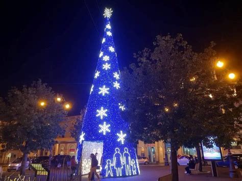 Luminarie Di Salerno 2023 2024 Date Orari E Percorsi Delle Luci D Artista