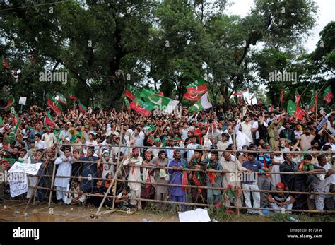 Islamabad 16th Aug 2014 Supporters Of Pakistani Political Leader