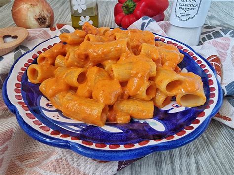 Pasta Con Crema Di Peperoni E Pancetta