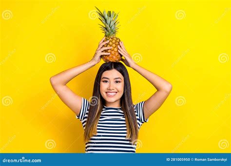 Photo Of Joking Fooling Japanese Young Woman Hold Hands Head Pineapple