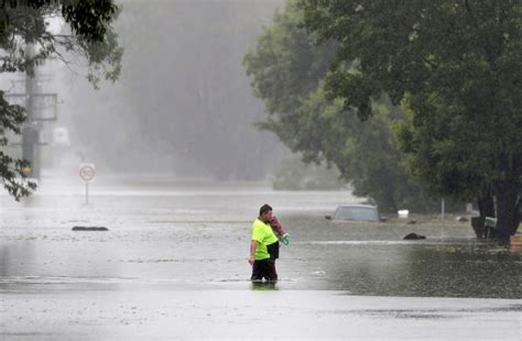 Photos Thousands Evacuated In Australias Worst Floods In Nearly Half