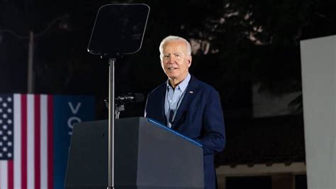 US Präsident Biden warnt Wähler in Kalifornien vor Trump Klon