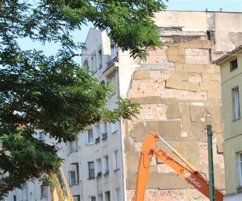 Poznań Kiedy wrócą tramwaje na Roosvelta Rusza rozbiórka kamienicy