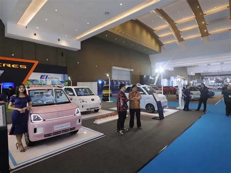 Pameran Kendaraan Listrik Pevs